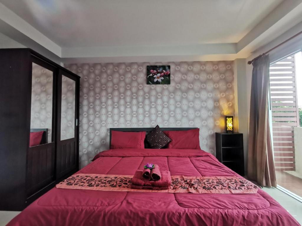 Tontalay Hotel Bang Saen Exterior photo