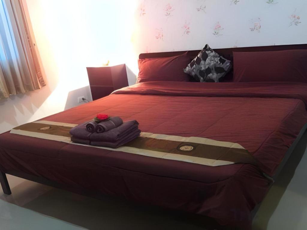 Tontalay Hotel Bang Saen Exterior photo