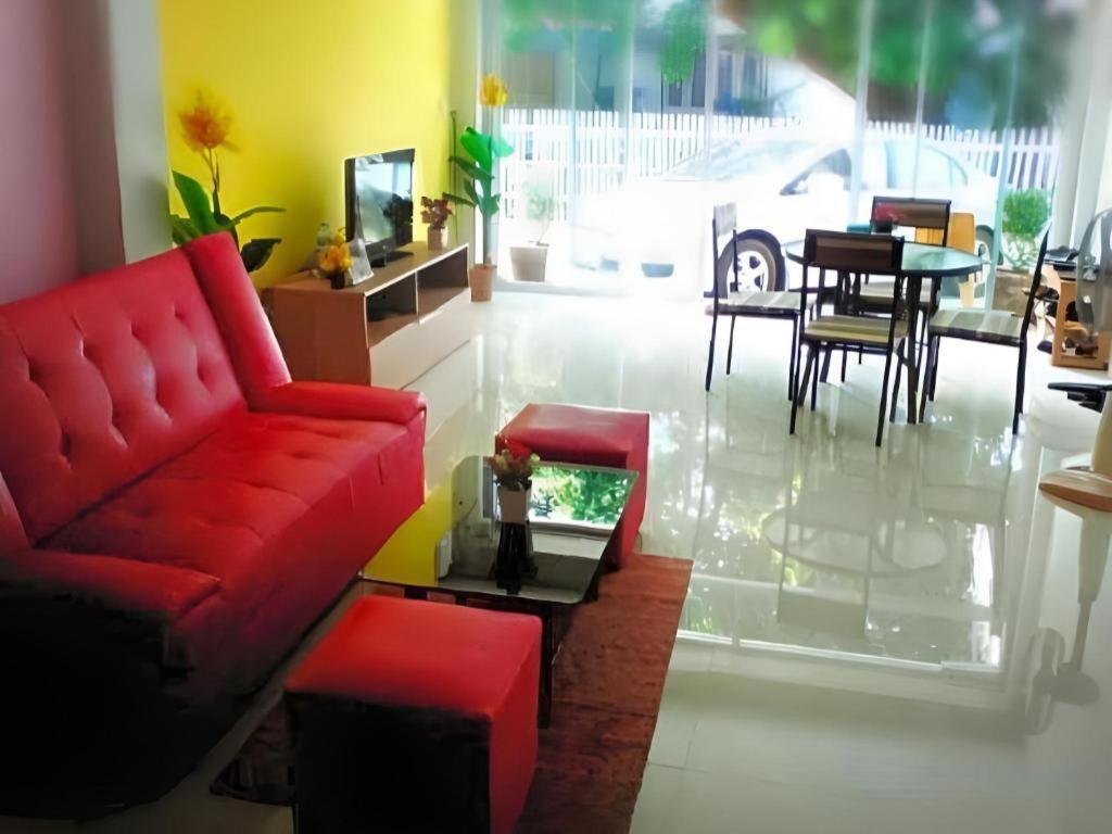 Tontalay Hotel Bang Saen Exterior photo